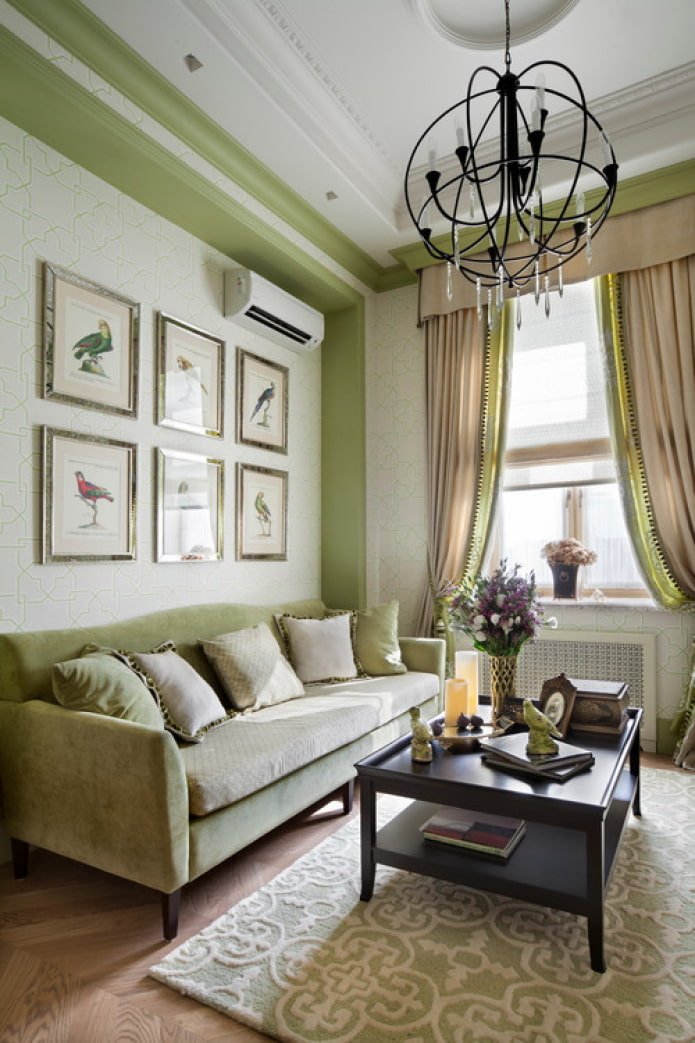 Tableaux avec des oiseaux dans le salon