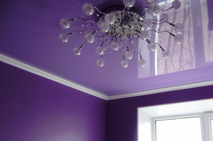 toile tendue avec plinthes