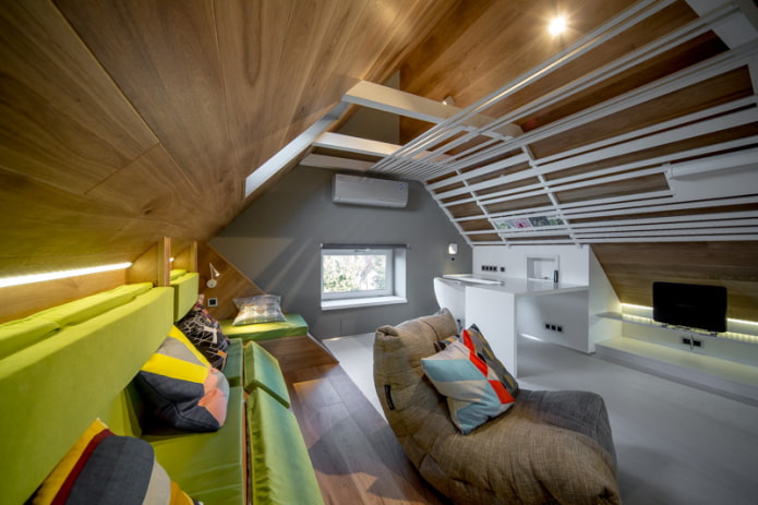 plafond mansardé en bois