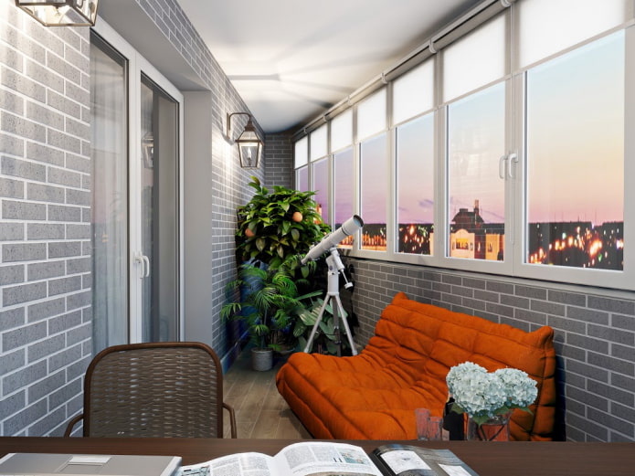 Plafond sur la loggia de style loft