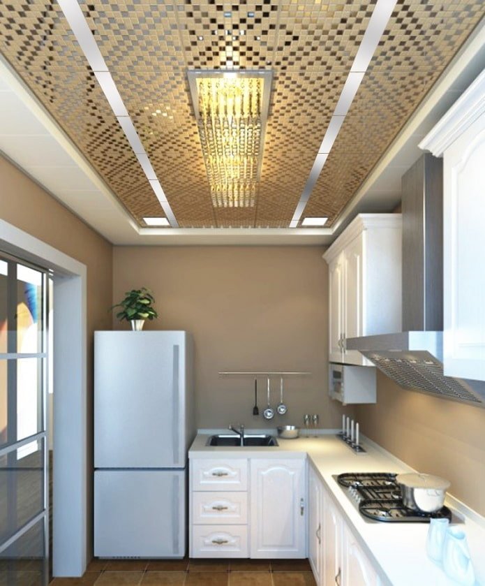 plafond à cassette dans l'intérieur de la cuisine