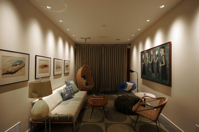 Plafonniers à spots dans le salon