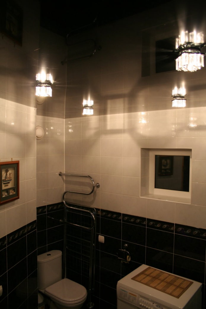 Plafond tendu dans la salle de bain
