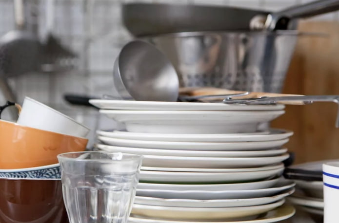 different dishes
