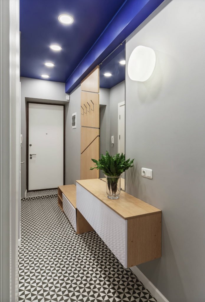 Emplacement du couloir à l'intérieur d'un couloir étroit