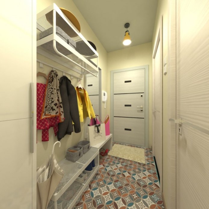 Aménagement d'un couloir dans un appartement de l'époque Khrouchtchev