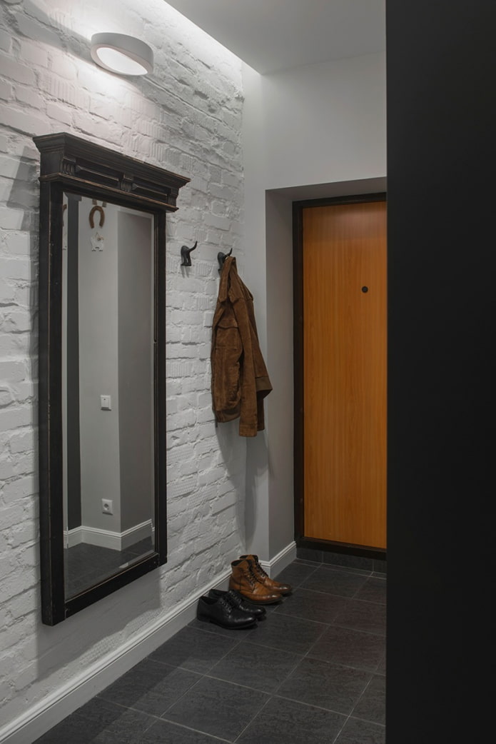 miroir dans le couloir