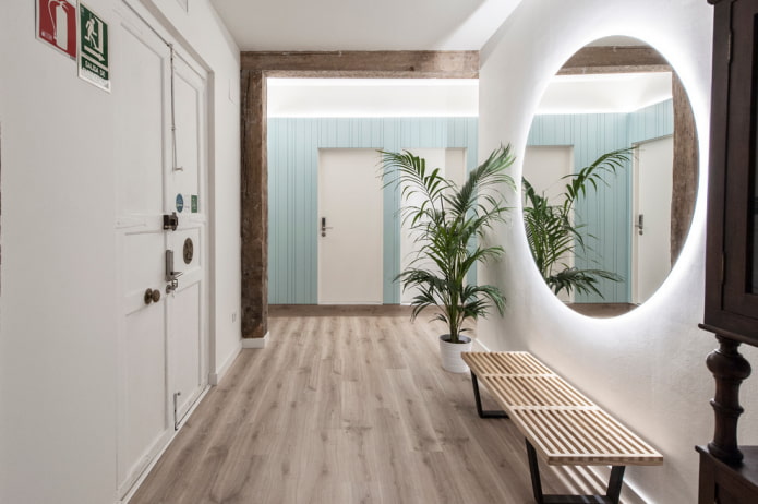 Décoration de couloir de style scandinave