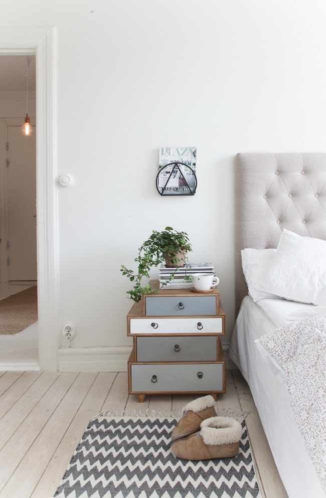 Table de chevet de style scandinave en boîtes