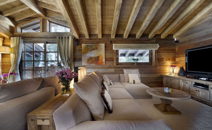 Intérieur de salon en bois brut