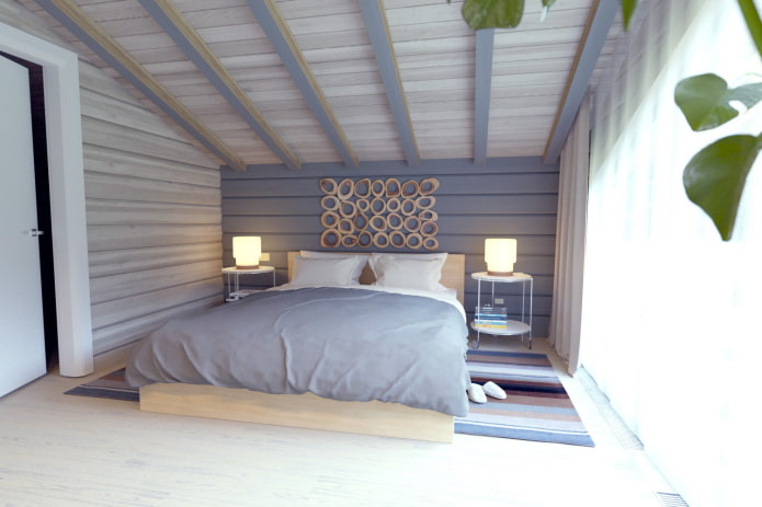 Chambre blanche et lilas dans une maison en bois