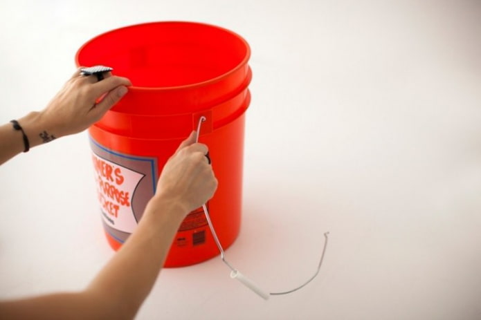 bucket