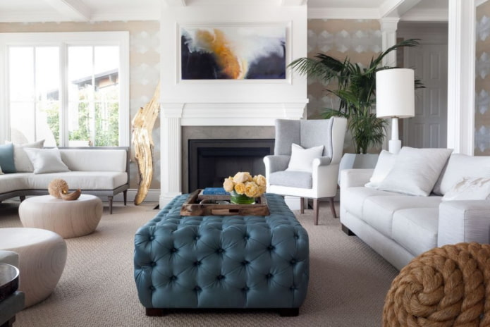 pouf avec attelage de chariot dans le salon