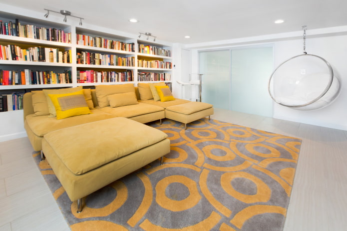 ottoman dans un intérieur de style moderne