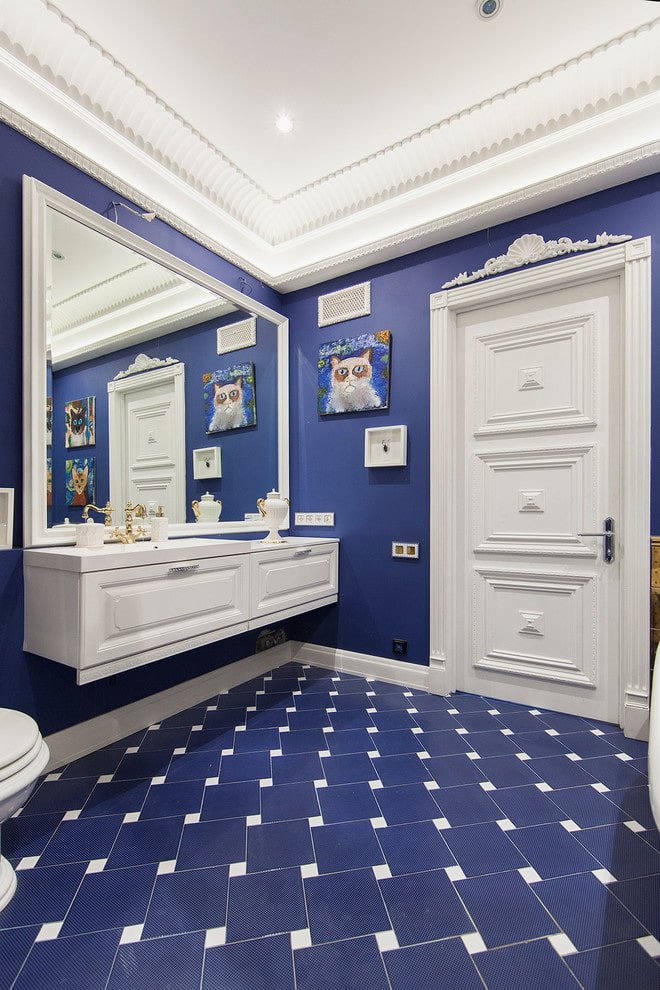 disposition du carrelage au sol dans la salle de bain
