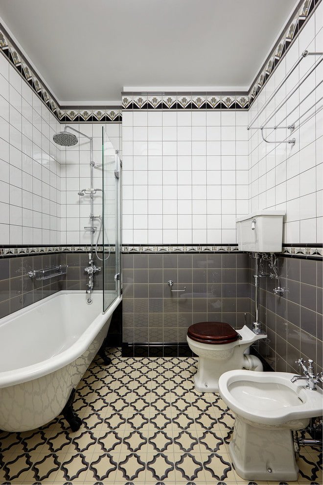 Carrelage intérieur de la salle de bains