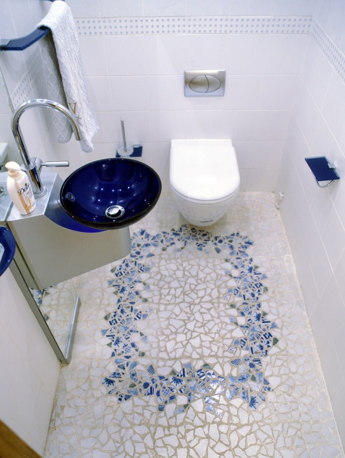 Disposition des carreaux dans la salle de bain