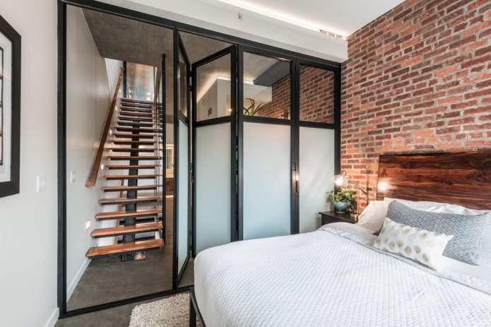 Portes coulissantes en aluminium à l'intérieur