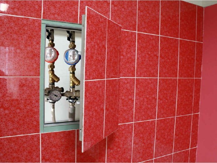trappe avec finition carrelage