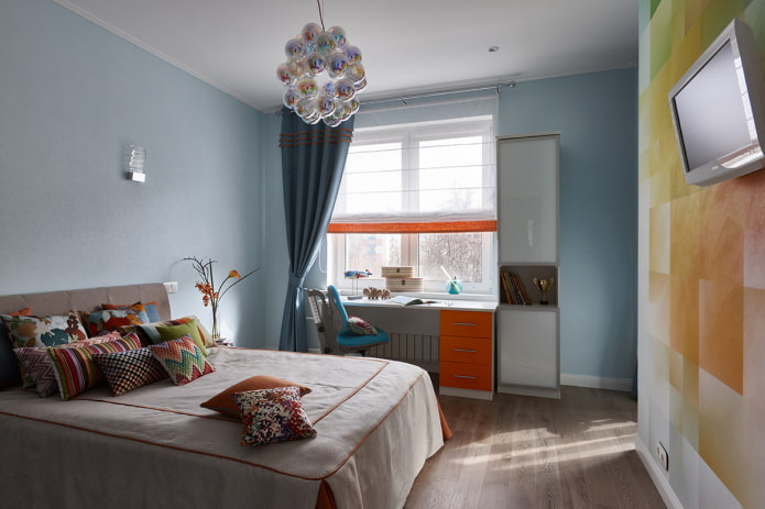 Stores romains en voile dans la chambre