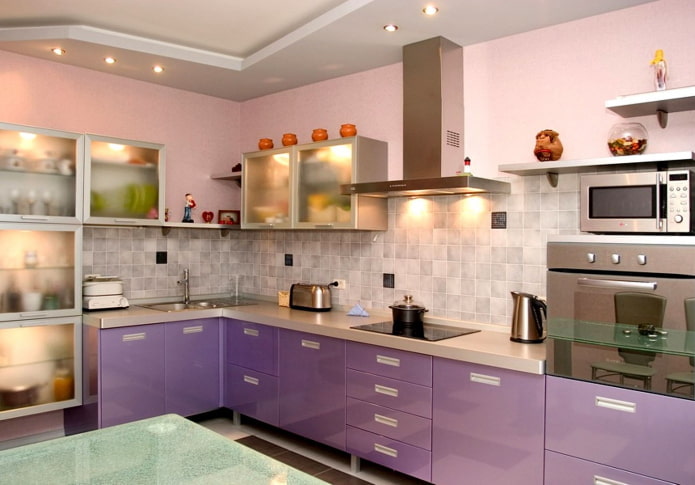 intérieur de cuisine aux tons rose et lilas