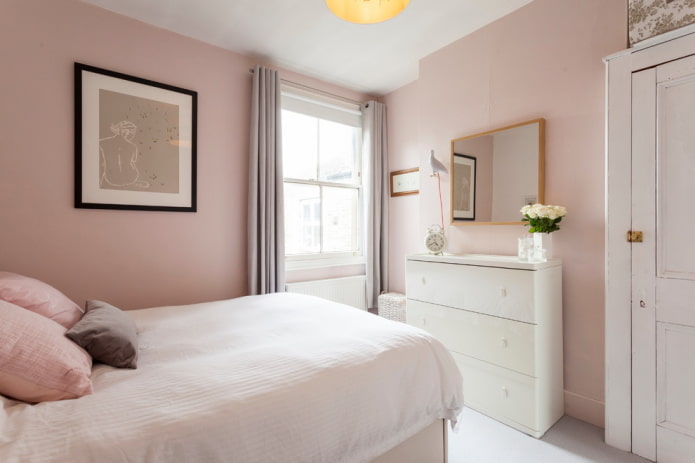 Intérieur de chambre dans les tons roses