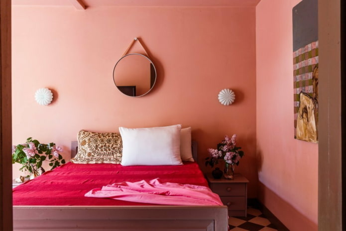 Décoration intérieure de chambre dans les tons roses