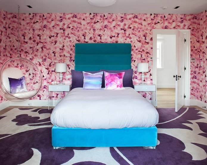 Papier peint dans la chambre
