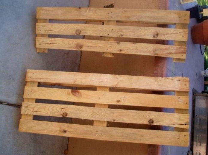 dividing the pallet