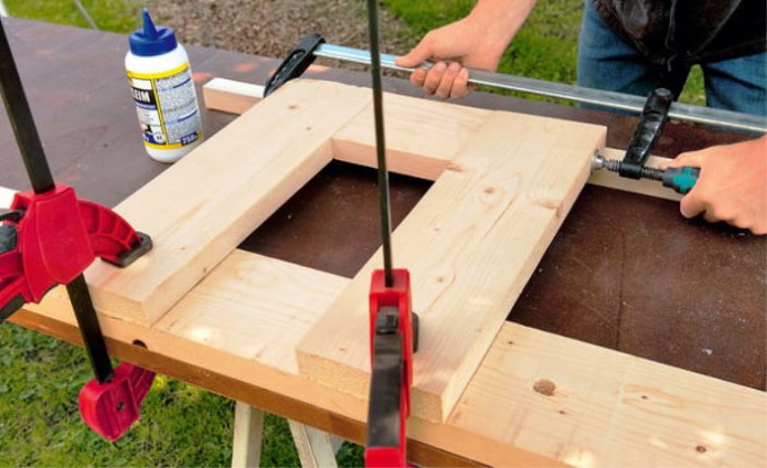 assemblage d'un cadre en bois