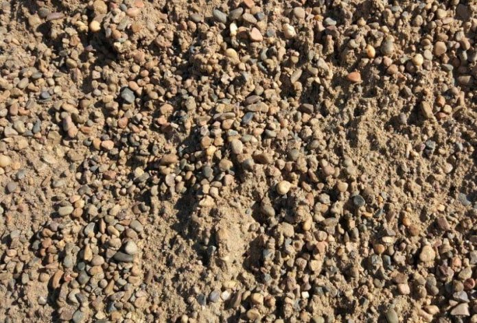 Un mélange de gravier et de sable