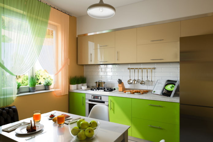 Intérieur de cuisine dans les tons beige et vert clair