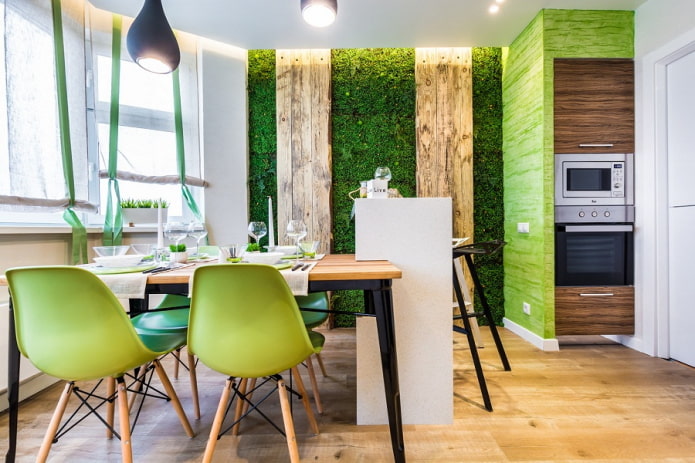 Intérieur de cuisine vert clair dans un style écologique