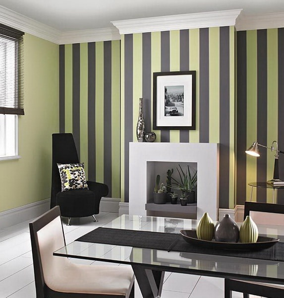 Combinaison de vert clair et de gris à l'intérieur