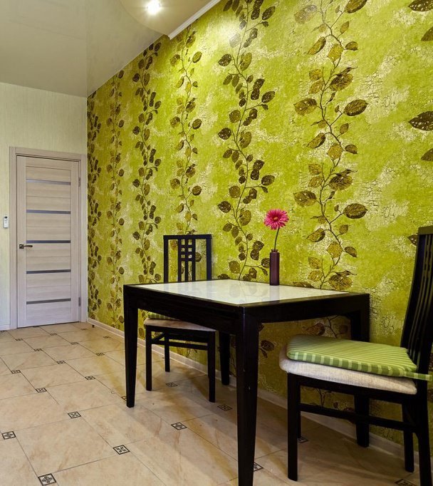 Papier peint vert salade dans la cuisine