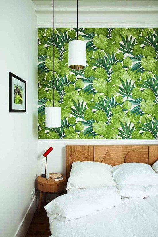Murs vert clair dans la chambre