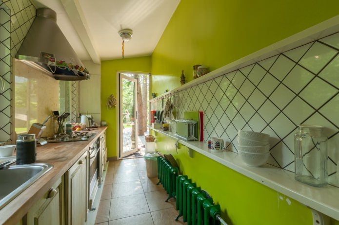 Mur vert salade dans la cuisine