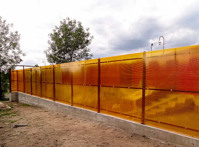 Polycarbonate