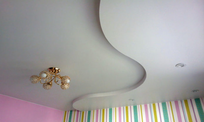 Plafond tendu satiné à deux niveaux