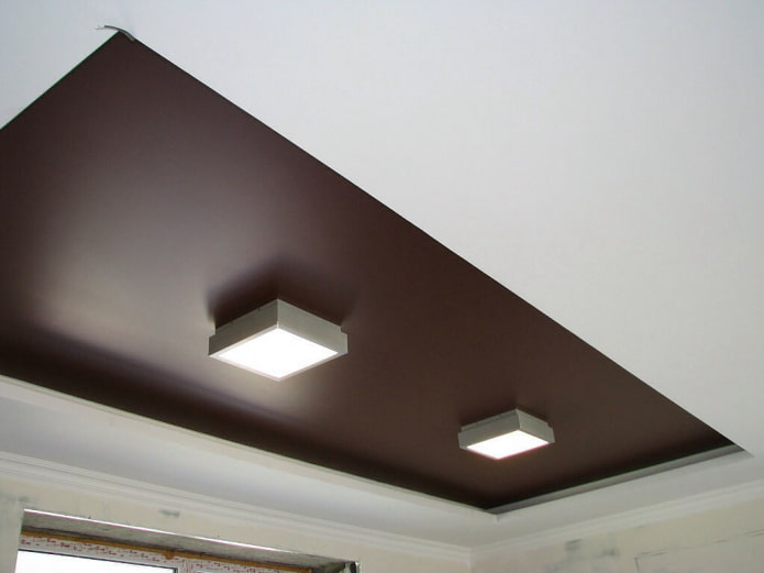 structure tendue en satin de forme rectangulaire