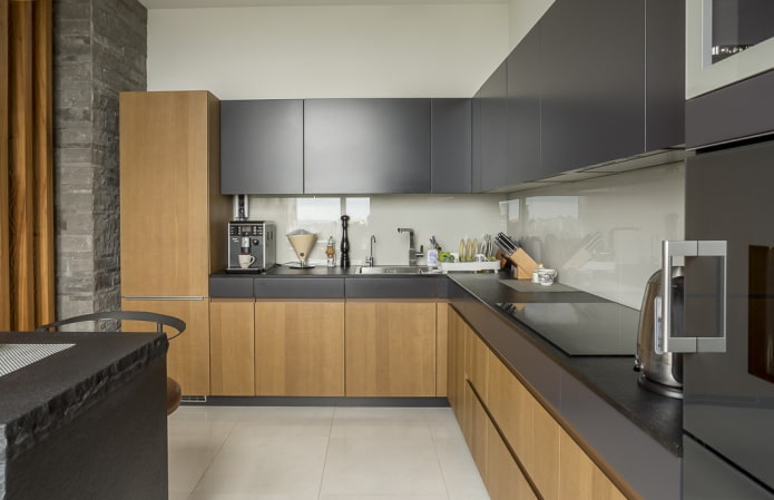 Intérieur de cuisine aux tons gris-brun