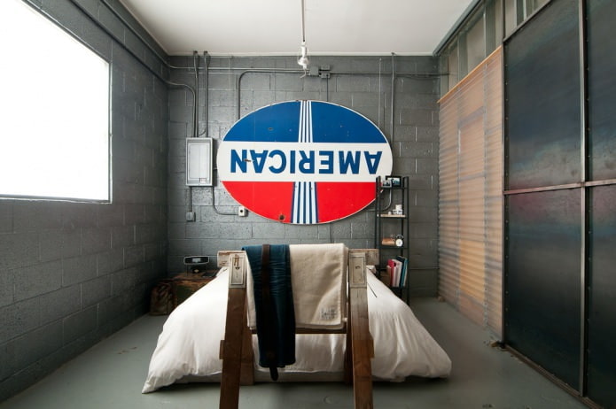 Murs gris dans la chambre