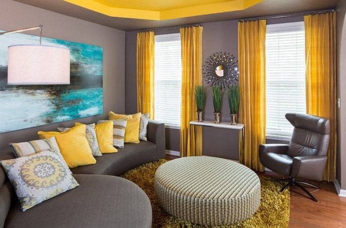 Décoration intérieure dans les tons gris et jaune