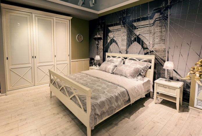 armoire dans l'intérieur de la chambre à coucher de style provençal