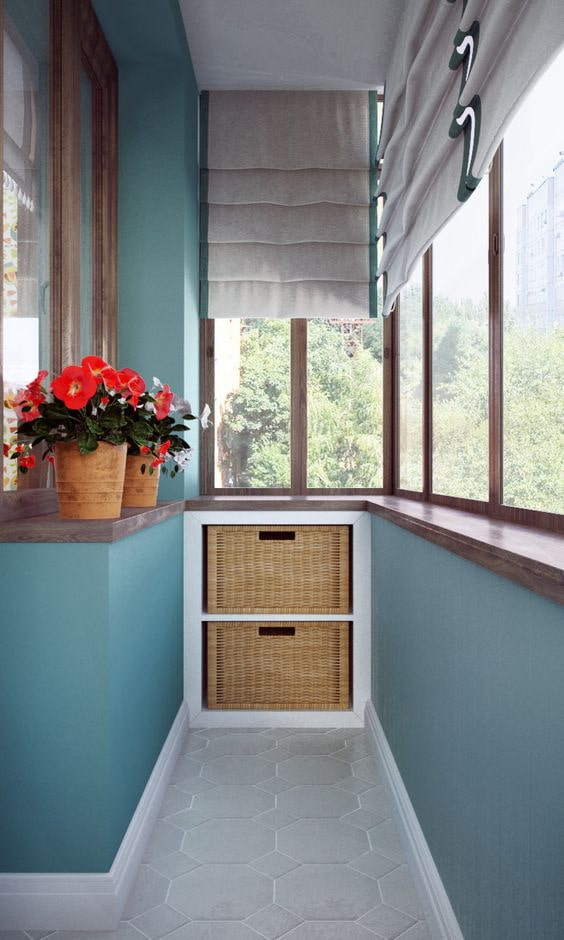 Armoire avec paniers