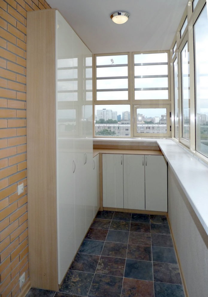 Deux meubles