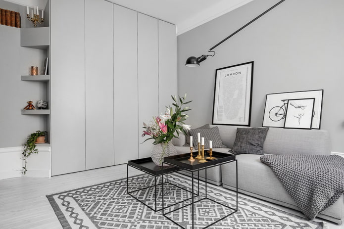 Armoire dans le hall d'entrée de style scandinave
