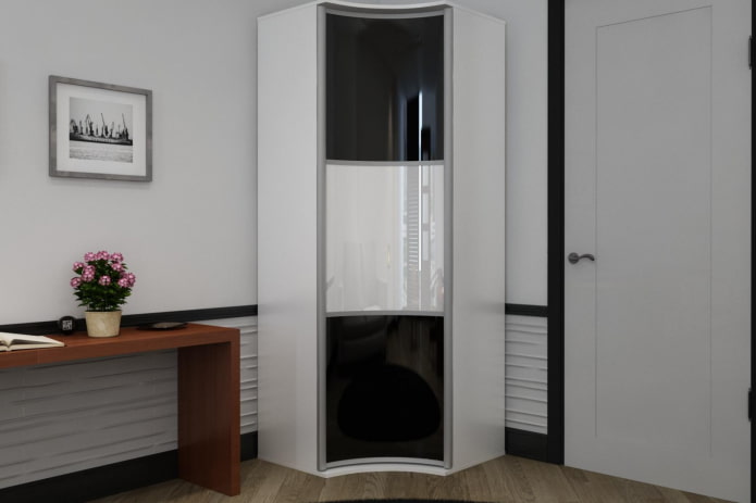 Armoire rayon dans l'intérieur du couloir