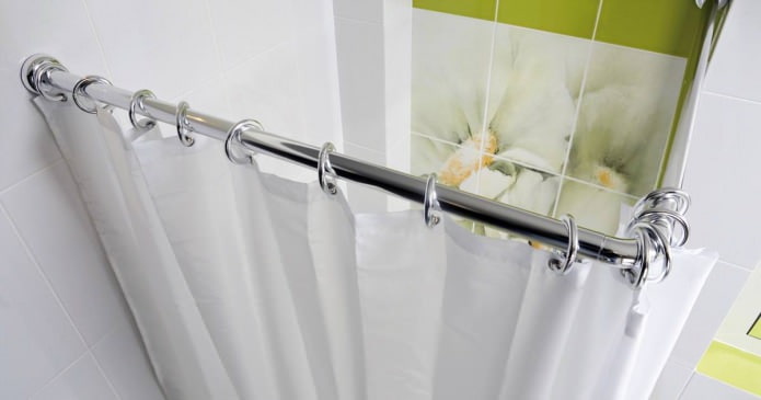 anneaux pour attacher un rideau de douche