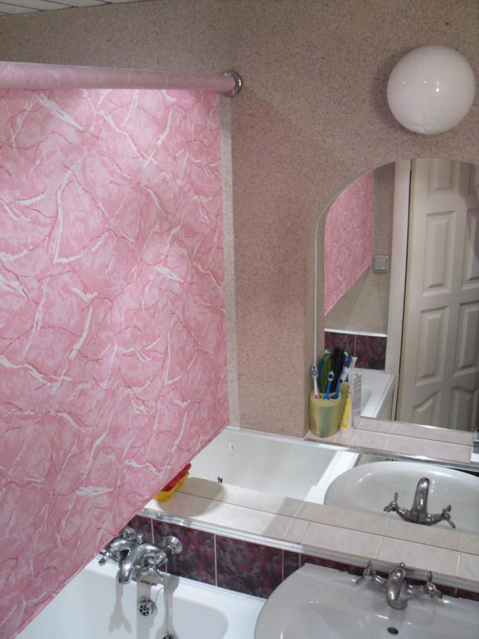store enrouleur pour la salle de bain